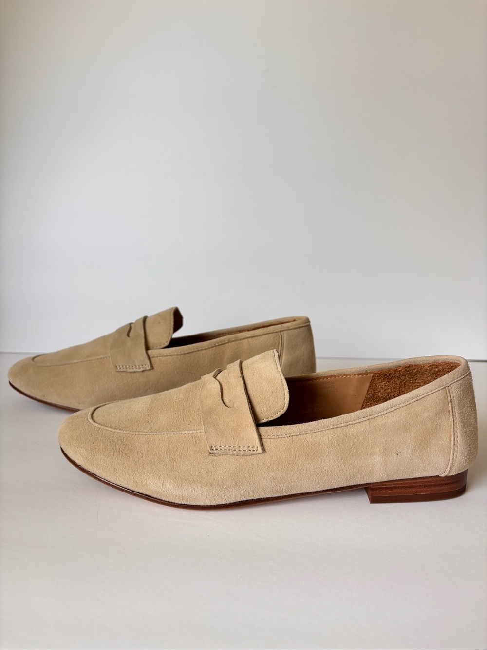 Quince Almond Tan Italian Suede Penny Loafer Women's Size 9
